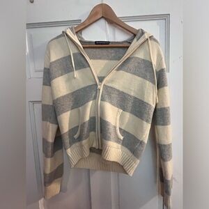 Brandy Melville hoodie